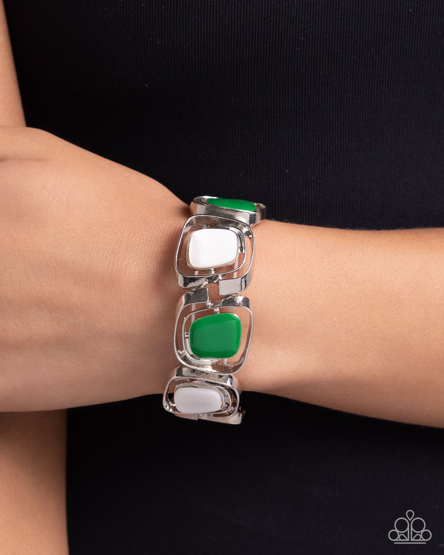 SHELL-To-Do - Green Acrylic Silver Stretchy Bracelet - Paparazzi Accessories