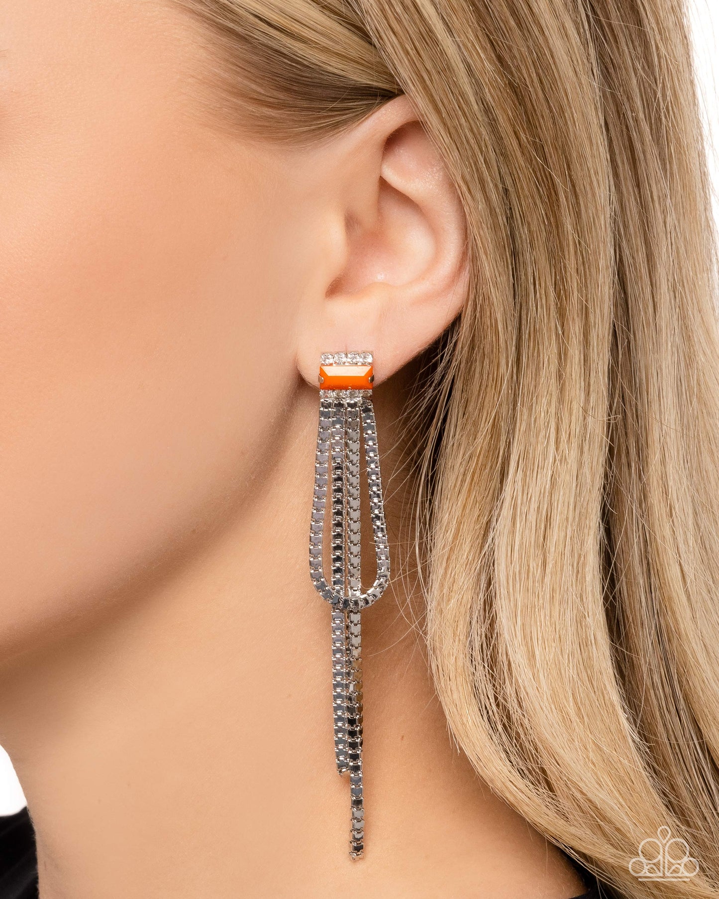 Classy Curves - Orange - Paparazzi Preclaim