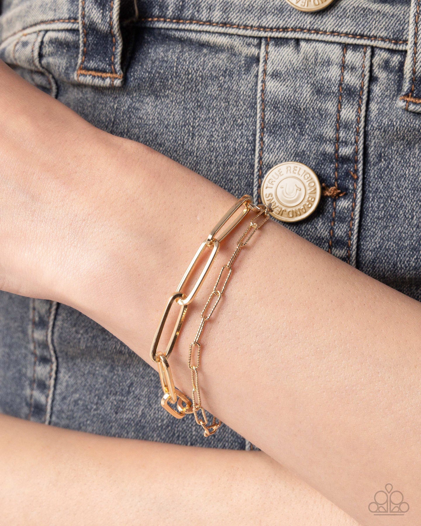 Complete Look - Gold Necklace & Clasp Bracelet - Paparazzi Accessories