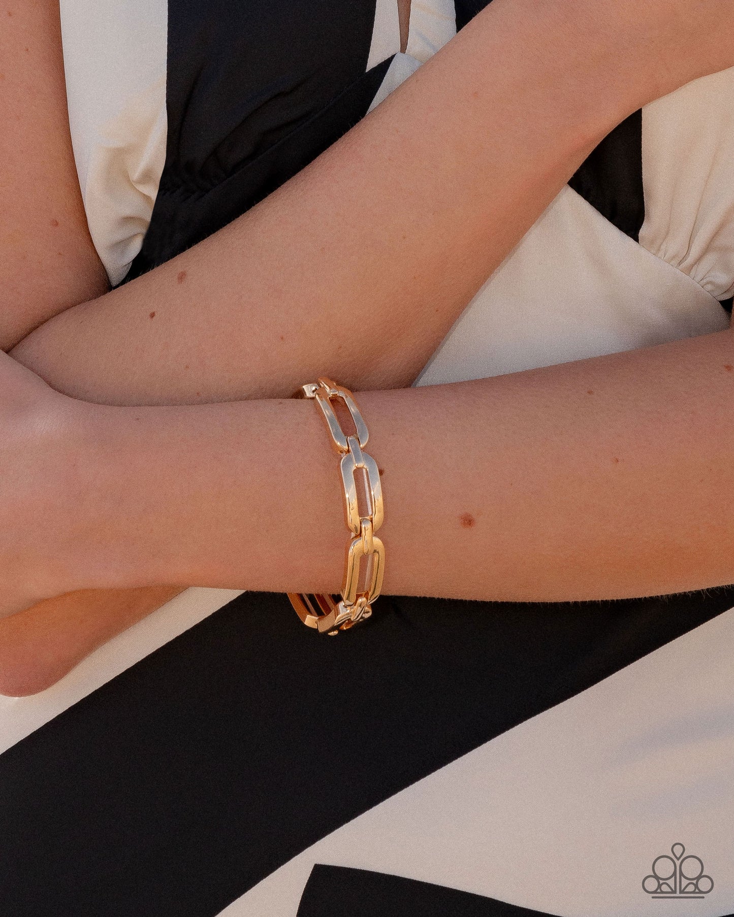 Symmetrical Sheen - Gold Link Stretchy Bracelet - Paparazzi Accessories