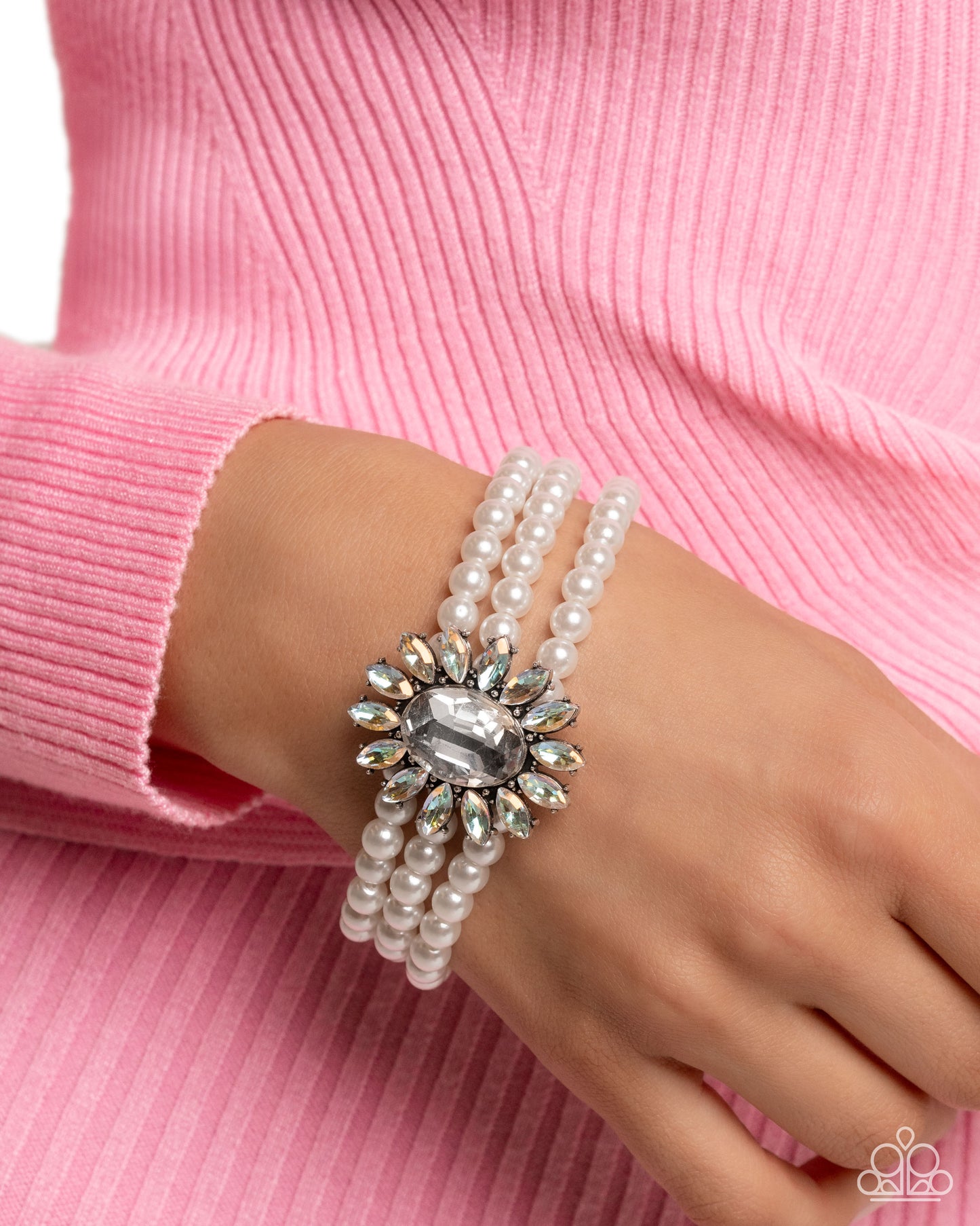 Conscious Chic - Complete Look - White Matching Pearl and Rhinestone Necklace and Bracelet - Paparazzi Accessories