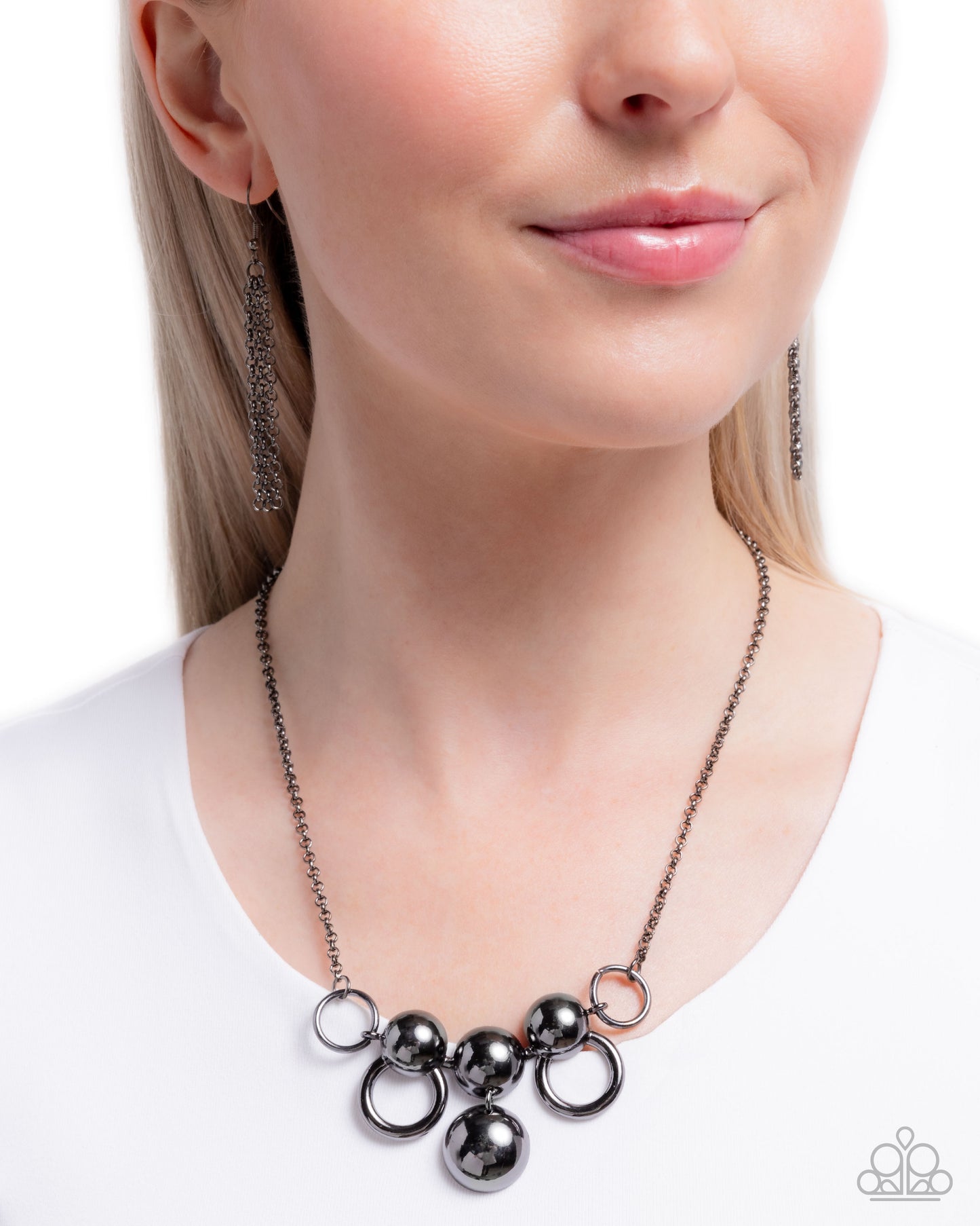 Sleek Staccato - Black - Gunmetal Chain Necklace - Paparazzi Accessories