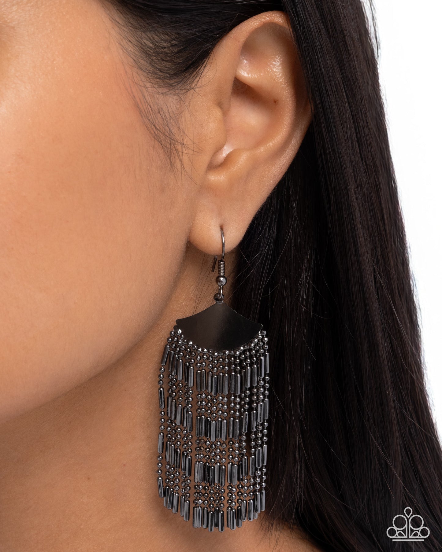 Fringe Foundation - Black