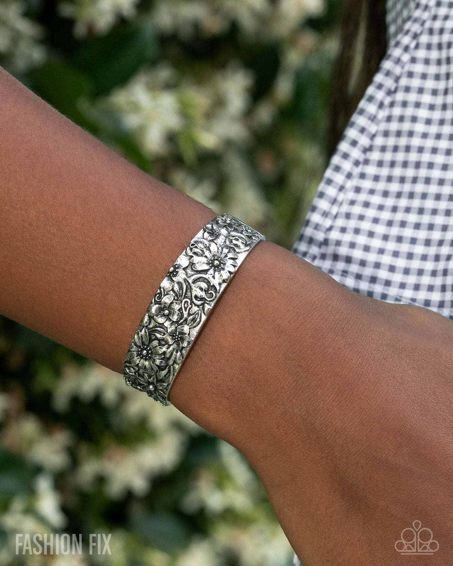 Abundantly Antiqued - Silver Cuff Bracelet - Glimpses of Malibu August 2025 - Paparazzi Accessories