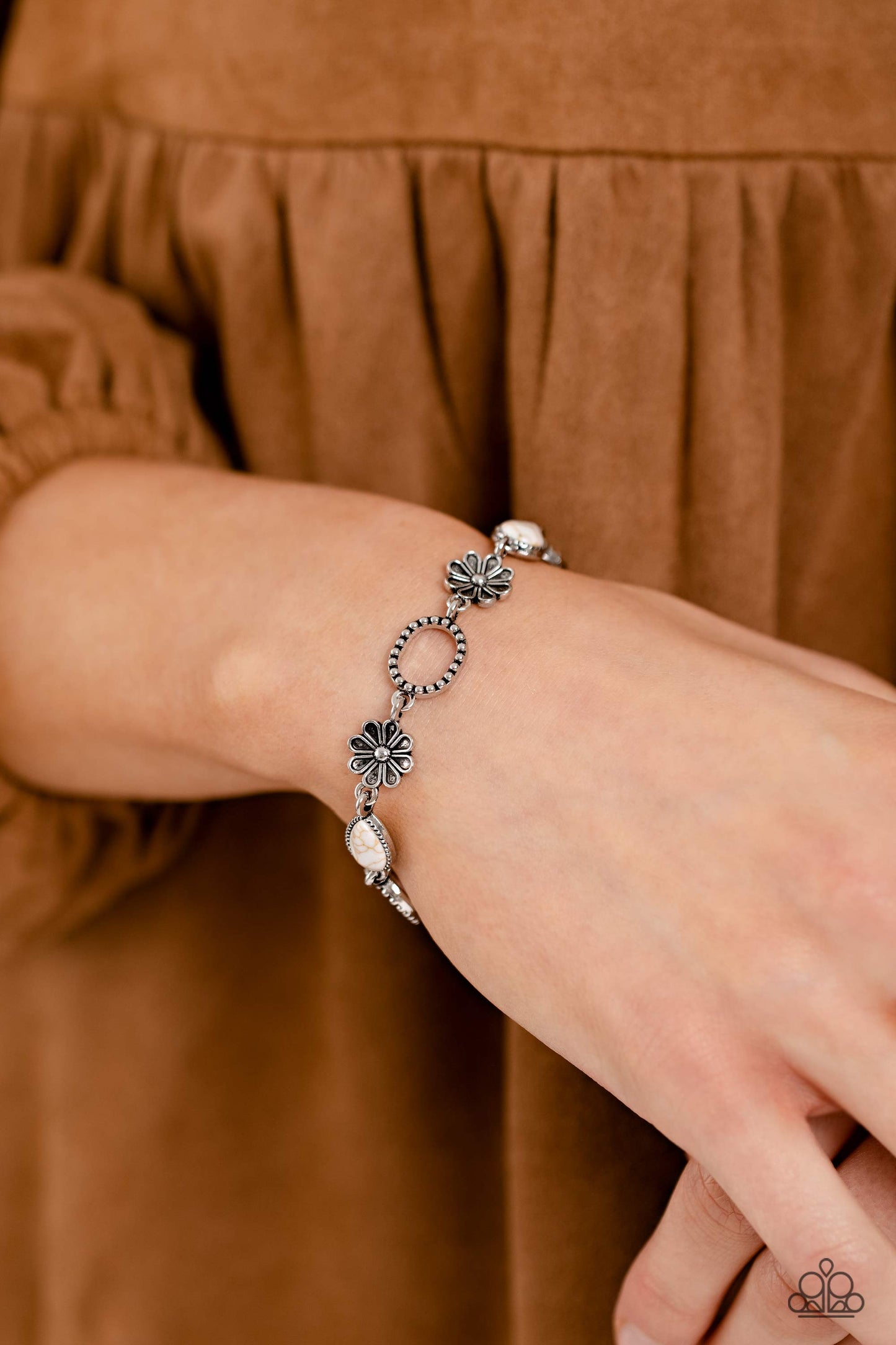 Casablanca Craze - White Crackle Stone Bracelet - Paparazzi Accessories