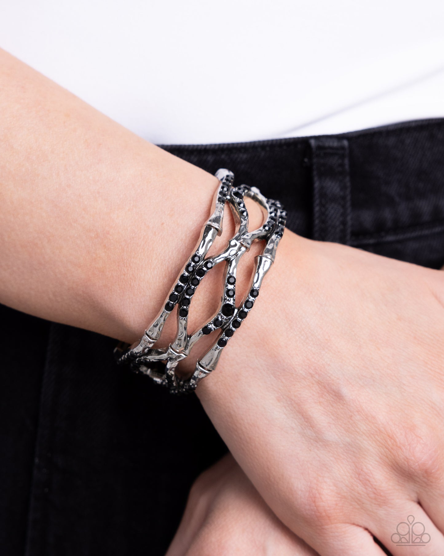 Cross Country - Black Stretchy Bracelet - Paparazzi Accessories