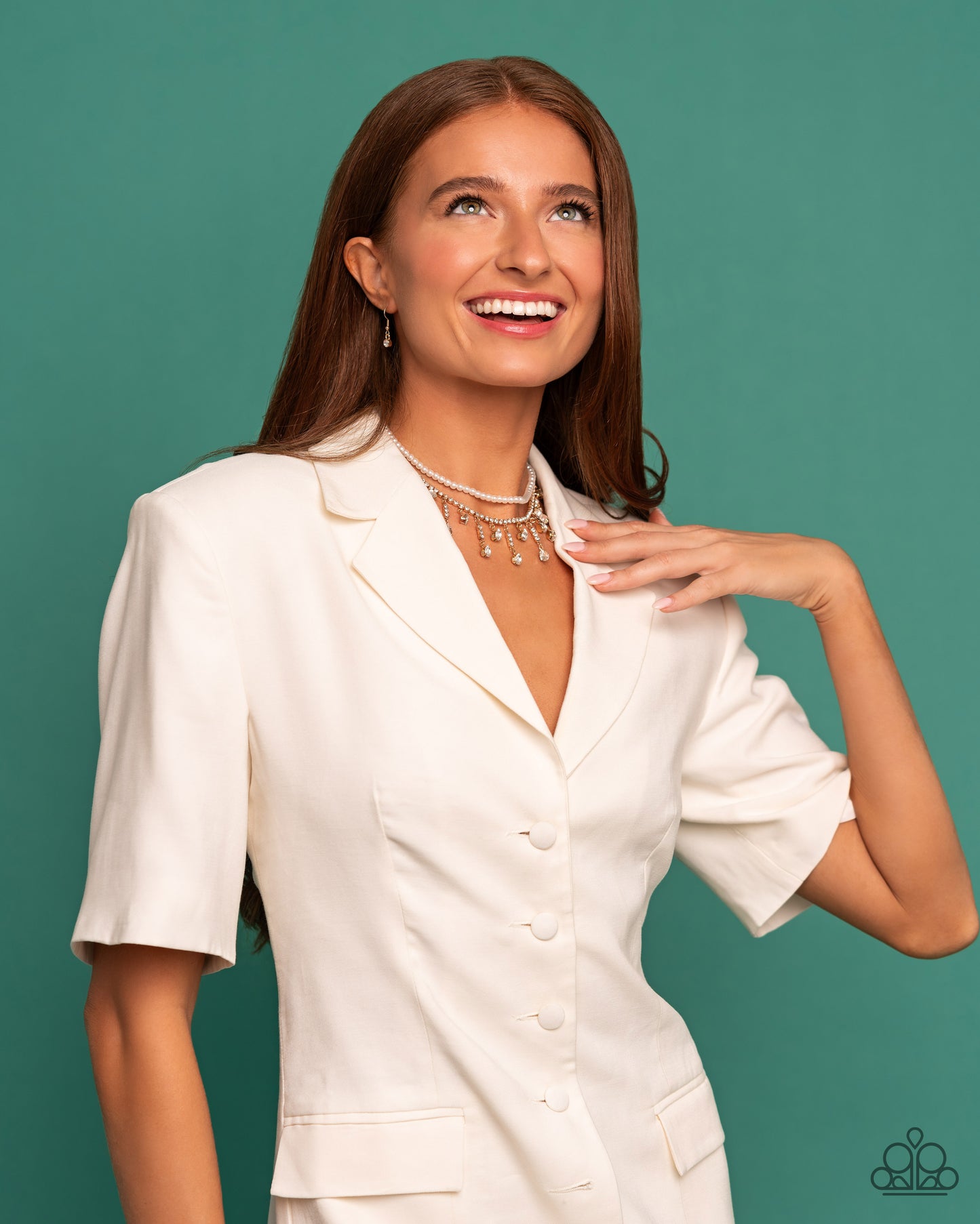 Lessons in Luxury - Gold Layered Pearl Choker - Paparazzi Accessories