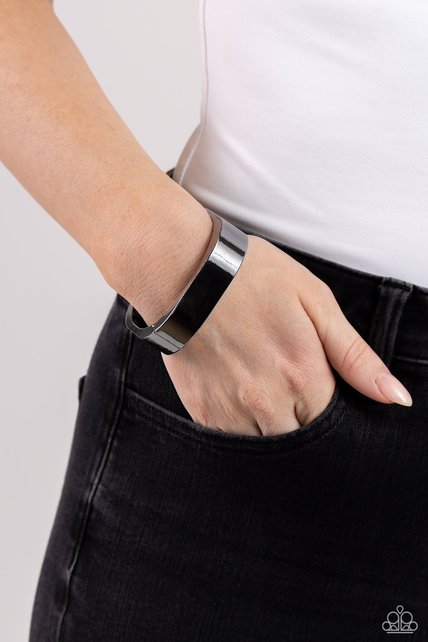 Boss Babe Basic - Black Hinge Bracelet - Paparazzi Accessories