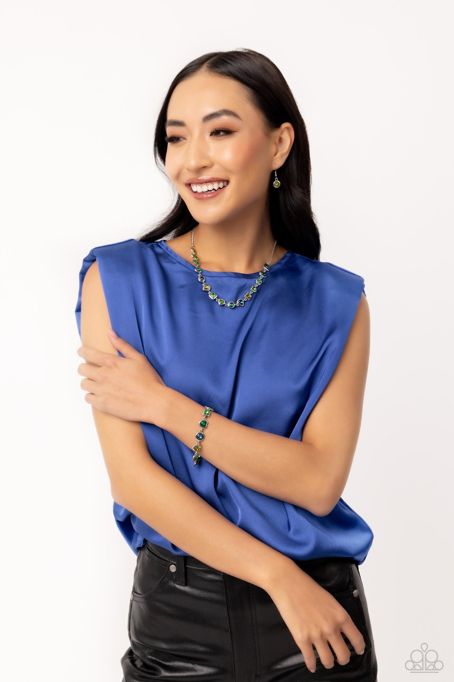 Abstract Admirer - Green Gem Choker Necklace - Paparazzi Accessories