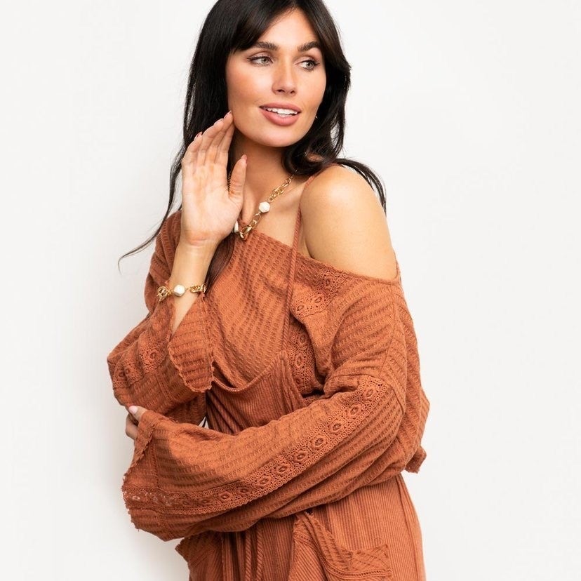 Hola, SONORA - White