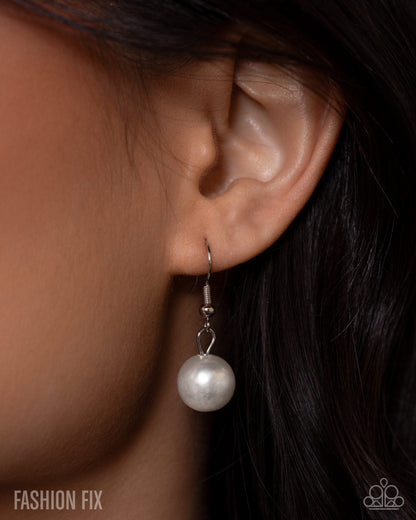 Vintage Appeal - White - January 2026 Fiercely 5th Avenue