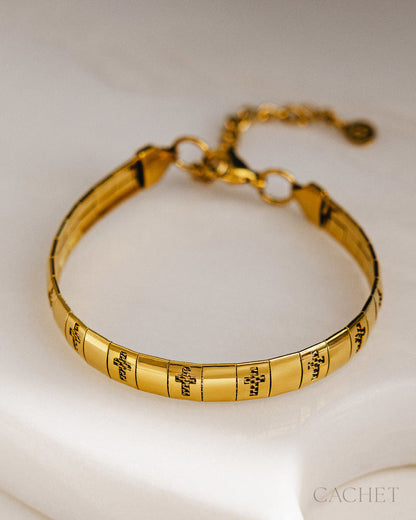 Prévenances - 18K Gold-Plated Cross Inspirational/Religious Bracelet - CACHET by Paparazzi - 2026 Diamond Trip Exclusive