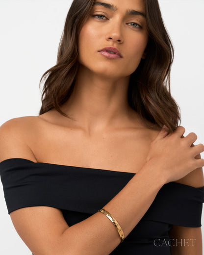 Prévenances - 18K Gold-Plated Cross Inspirational/Religious Bracelet - CACHET by Paparazzi - 2026 Diamond Trip Exclusive