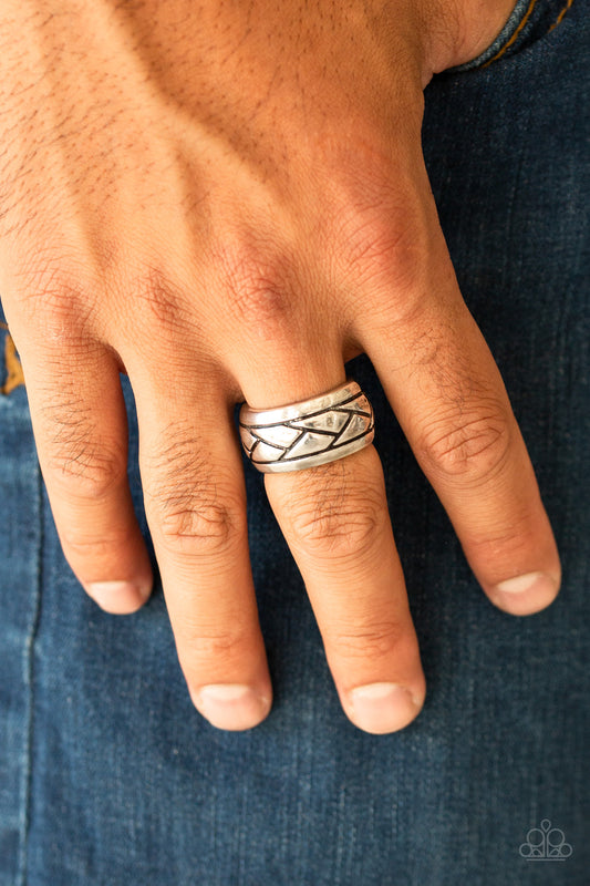 Incline - Silver Urban Ring - Paparazzi Accessories