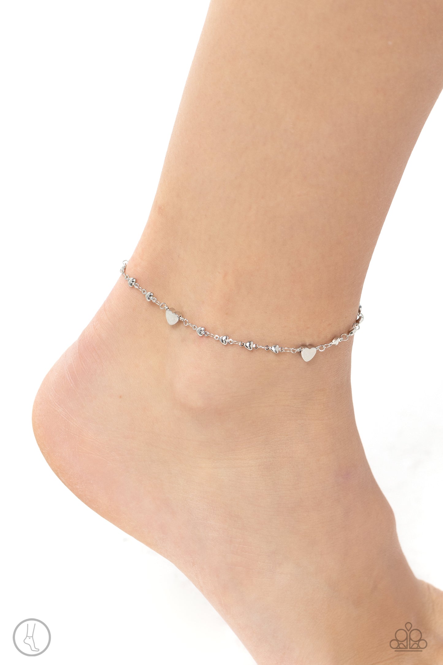 Highlighting My Heart - Silver Clasp Anklet - Paparazzi Accessories