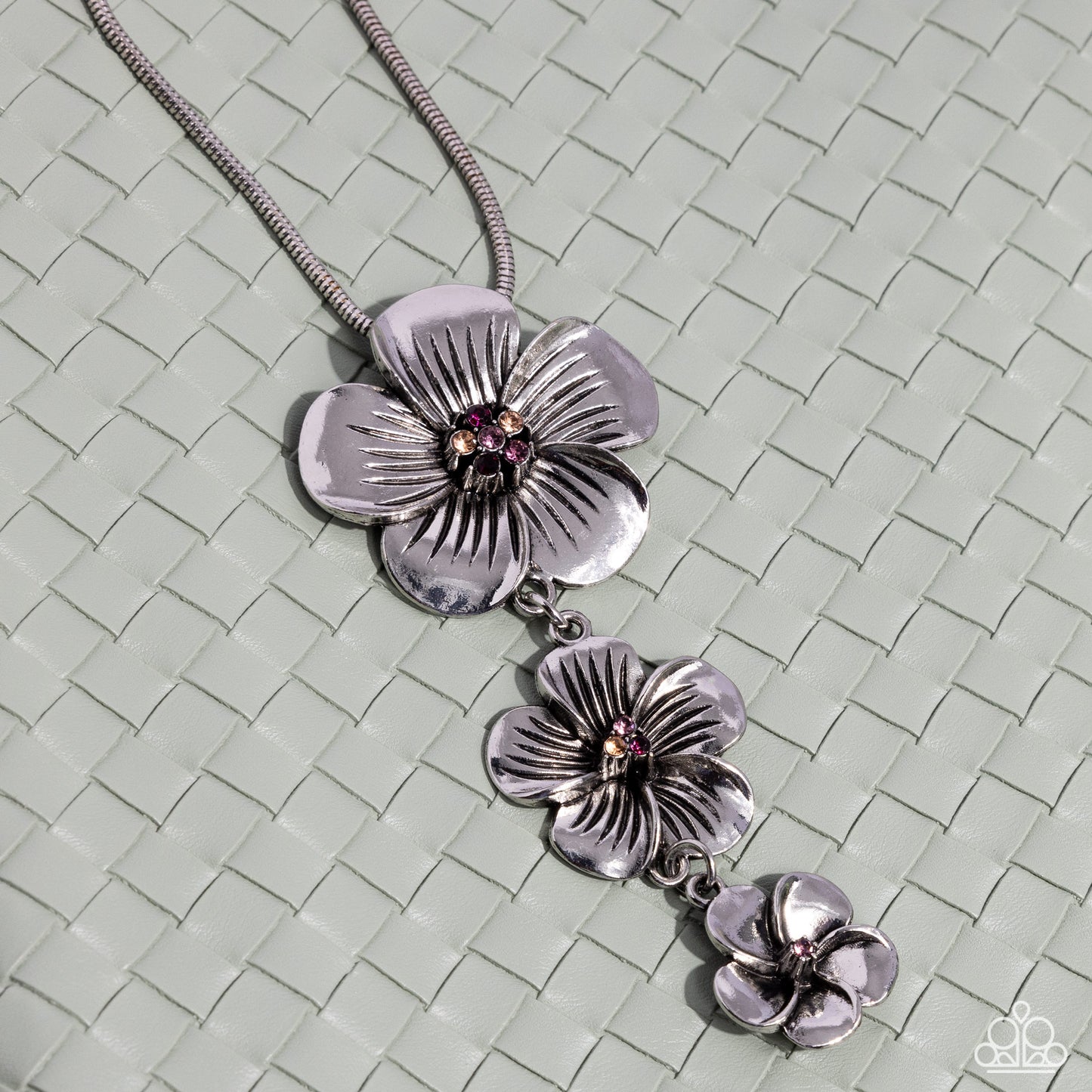 Wallflower Whimsy - Purple Necklace - Paparazzi Accessories