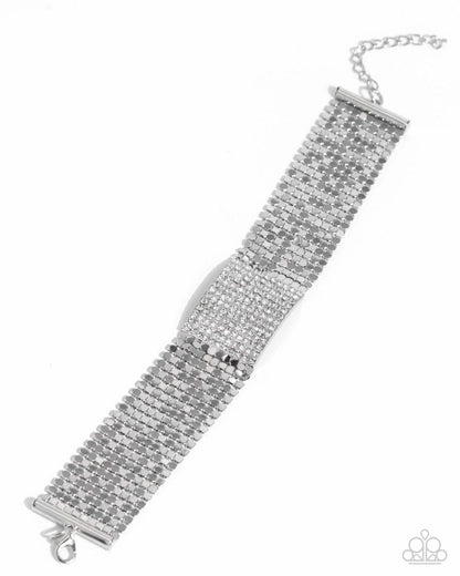 Disco Dame - White - August 2024 Life of the Party Exclusive - Paparazzi Accessories