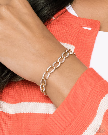 Freethinking Finish - Gold Curb Chain Clasp Chain - Paparazzi Accessories