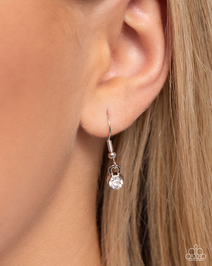 Turtle Tourist - Green Turtle Pendant Necklace - Paparazzi Accessories