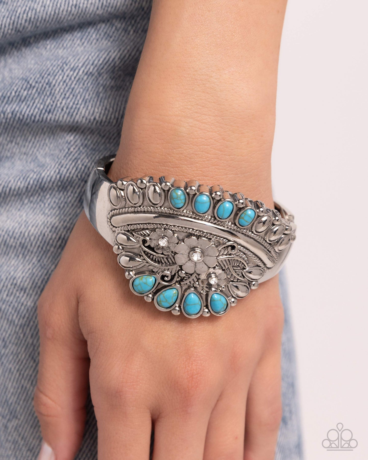 Artisan Age - Turquoise Hinge Bracelet - Paparazzi Accessories