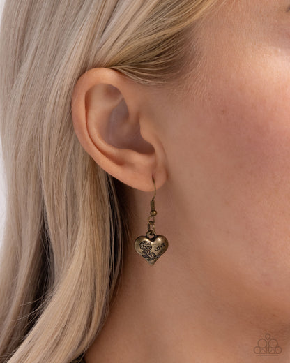 Heart Hangout - Brass Filigree Charm Necklace - Paparazzi Accessories