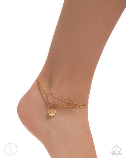 Blossoming Breeze - Gold Flower Clasp Anklet - Paparazzi Accessories