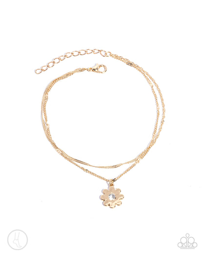 Blossoming Breeze - Gold Flower Clasp Anklet - Paparazzi Accessories