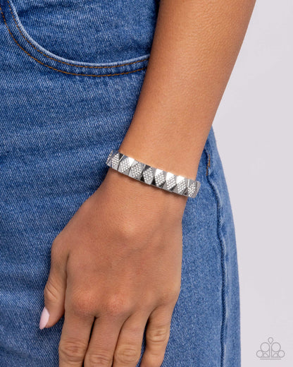 Ornate Outline - White