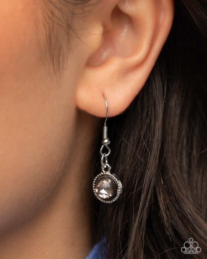 Rule the Light - Complete Look - Silver