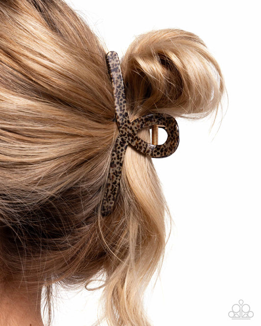 Seize the Spots - Brown Leopard Print Acrylic Gold Metal Claw Clip - Paparazzi Accessories