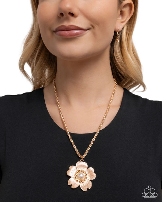 Perennial Pendant - Brown