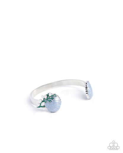 Seashell Splendor - Blue