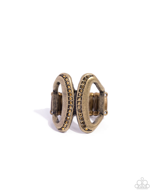 Confident Curves - Brass Ring - Paparazzi Accessories