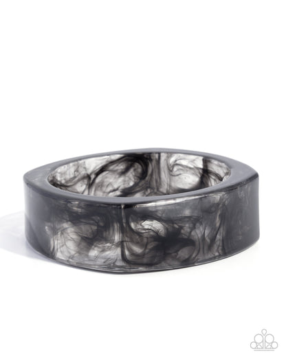 Reflective Runway - Black