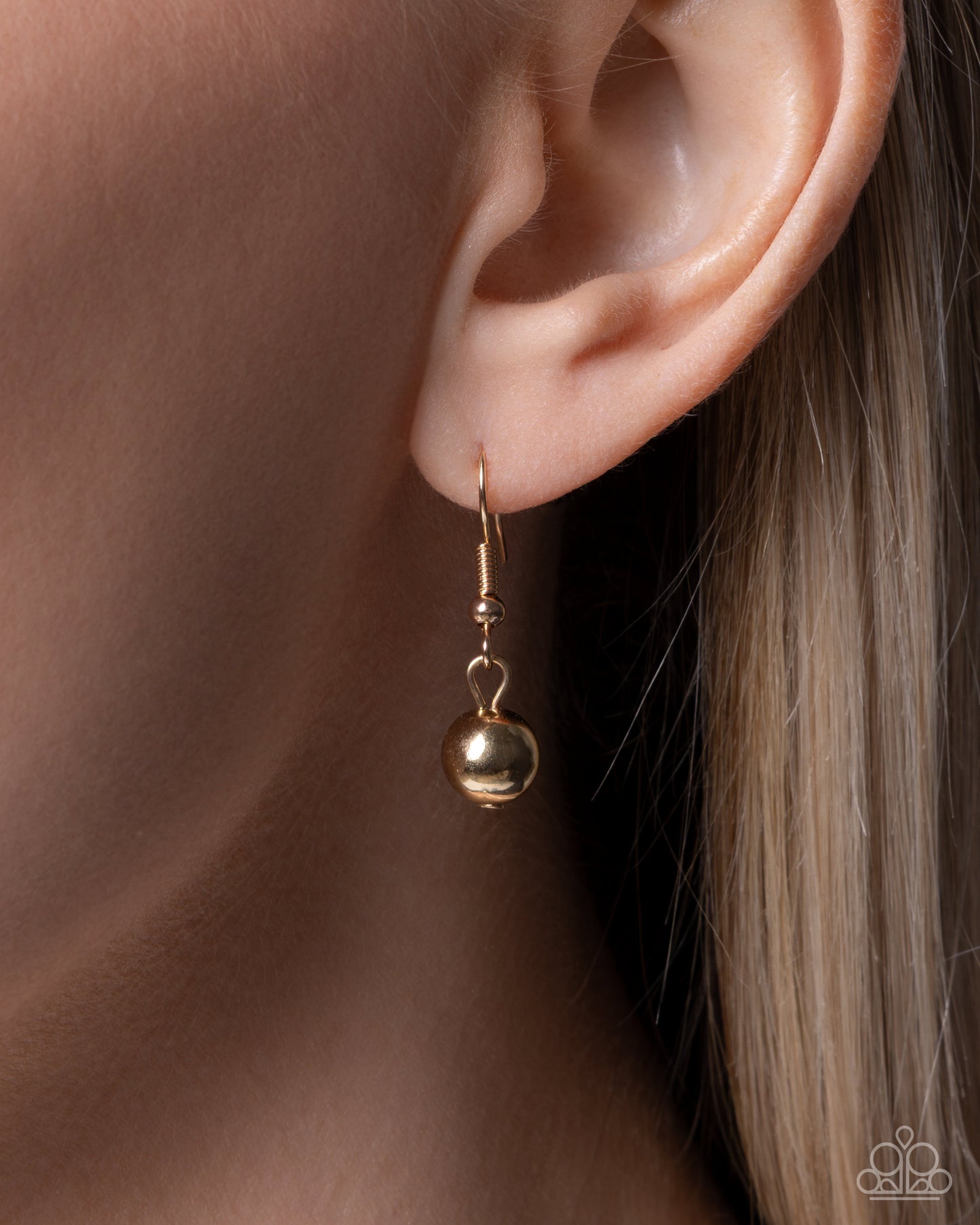 Coastal Chance - Gold Shell, White Cord Necklace - Paparazzi Accessories