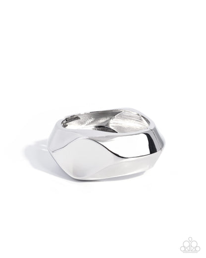 Robust Reveal - Silver