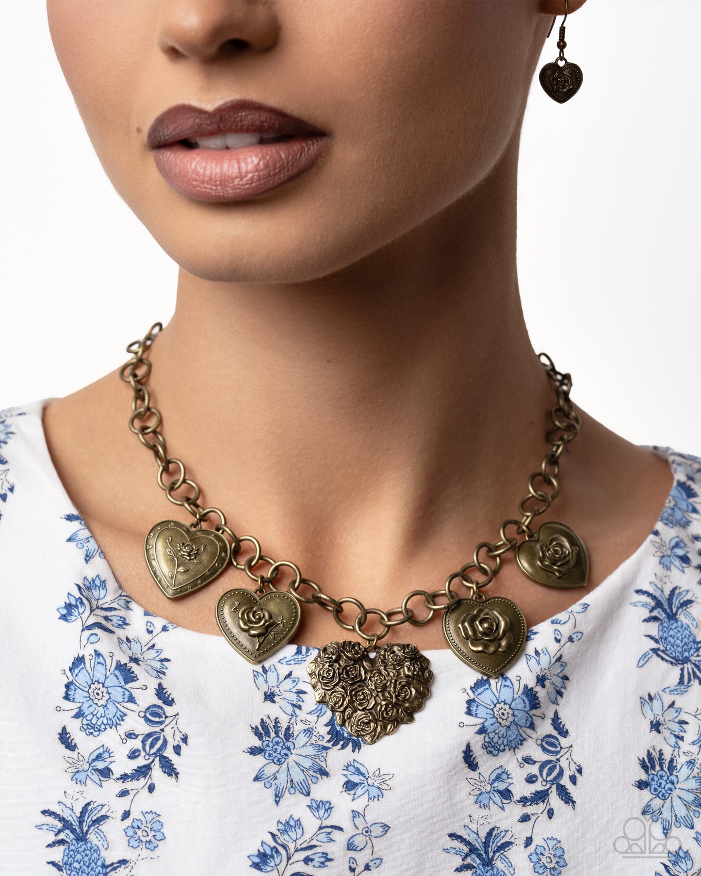 Chic Conclusion - Brass