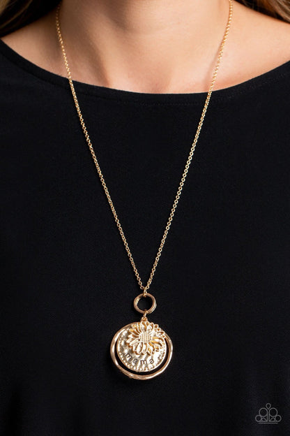 Flowers for Mama - Gold Daisy Pendant Necklace - Paparazzi Accessories