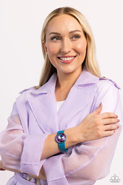 Exaggerated Ego - Blue UV Shimmer Stretchy Bracelet - Life of the Party Exclusive July 2023 - Paparazzi Accessories