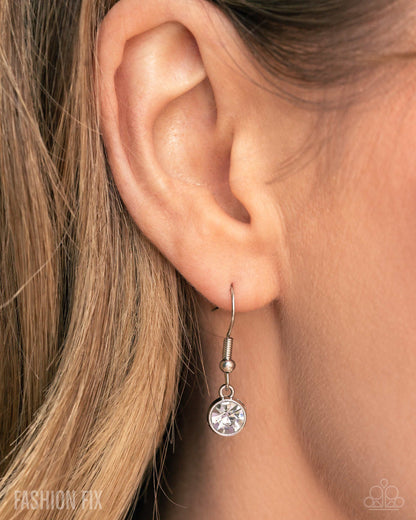 Notorious Nomad - White Necklace - Sunset Sightings June 2025 - Paparazzi Accessories