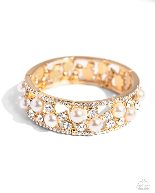 Opera Singer - Gold & Pearl Stretch Bracelet - Paparazzi Accessories