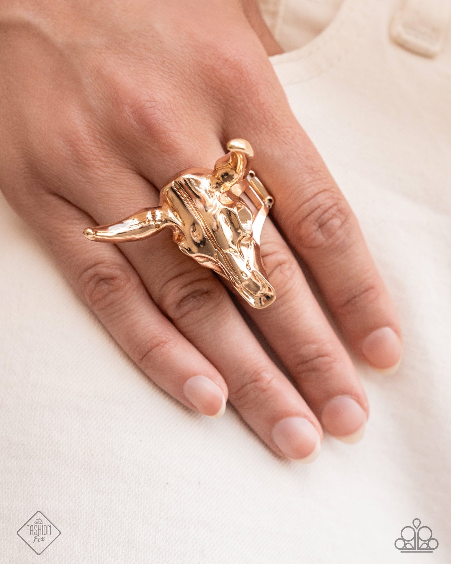 Texan Tutor - Gold Longhorn Skull Ring - November 2024 Simply Santa Fe