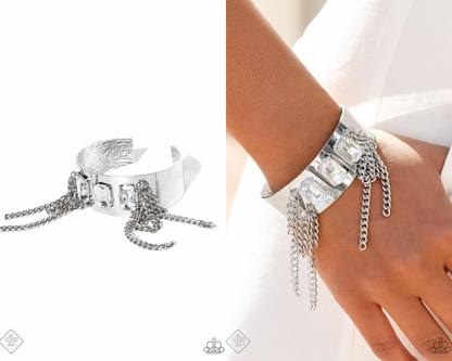 CHAIN Showers - White Bracelet - Paparazzi Accessories