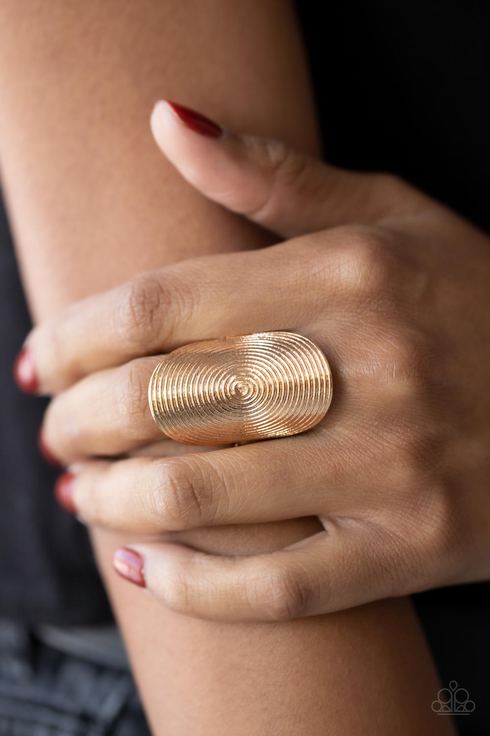 Urban Labyrinth - Gold Swirl Ring - Paparazzi Accessories