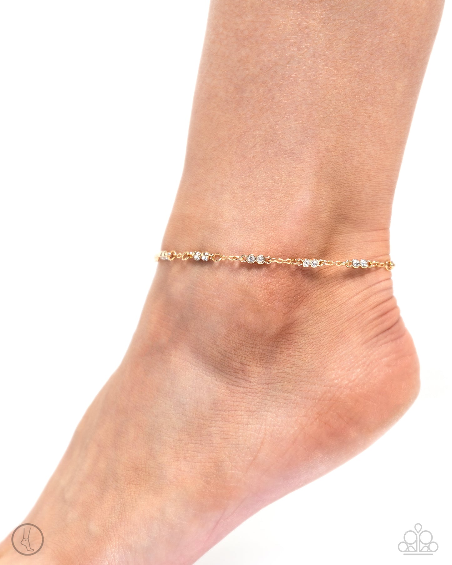 Simple Sass - Gold Clasp Anklet - Paparazzi Accessories